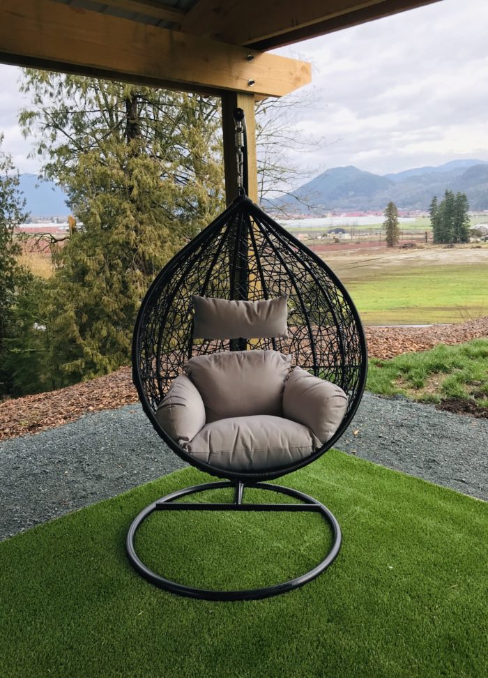 Teardrop swing with light grey cushion