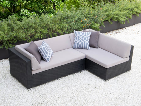 Small L with light grey cushions